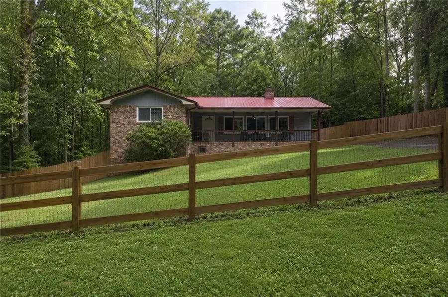 1552 Todd Lane Sw, Lilburn, GA 30047 - #2