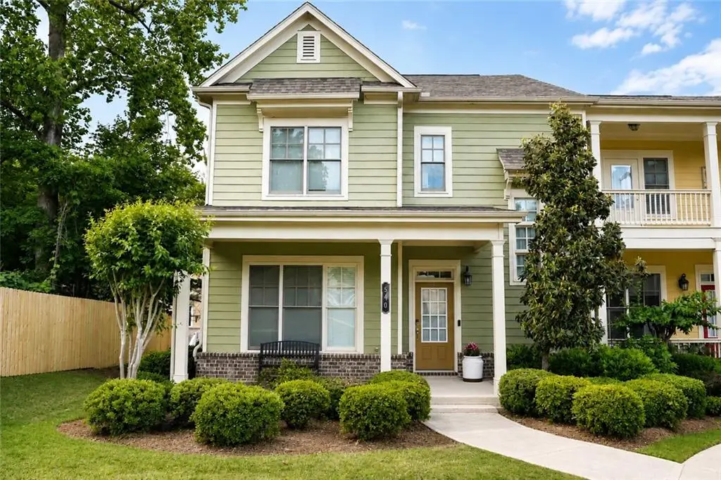 540 Suwanee Pass Ln, Suwanee, GA 30024 - #1