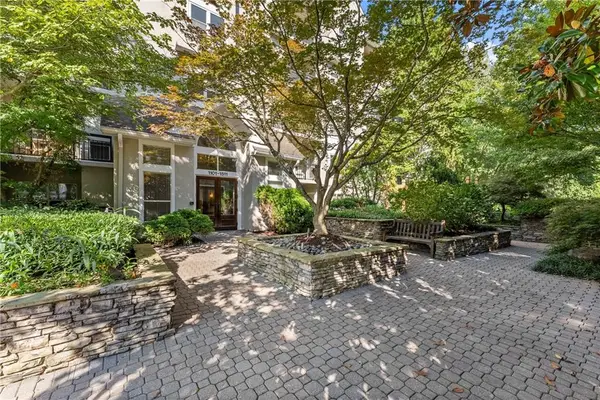 1406 River Green Drive Nw, Atlanta, GA 30327