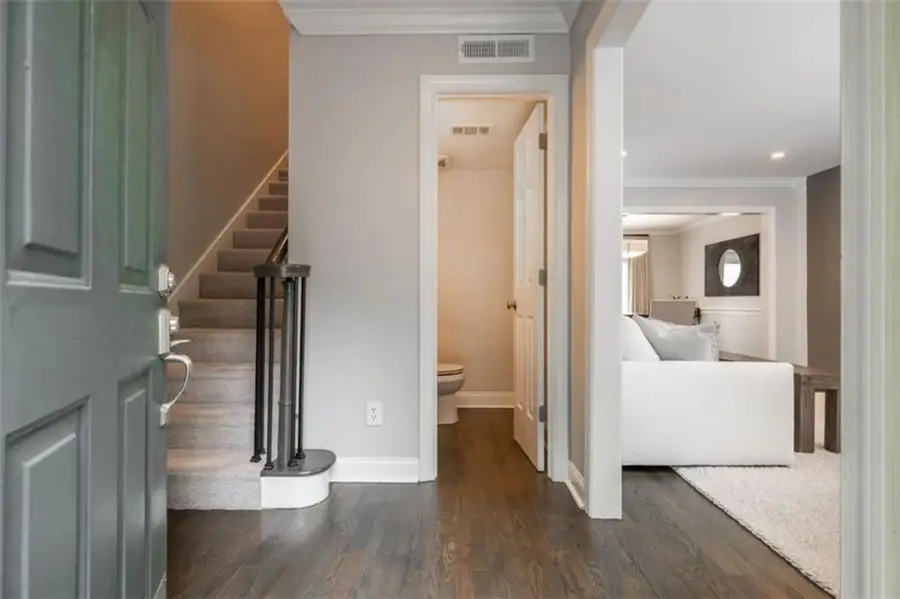 7 Queen Victoria Place, Atlanta, GA 30342 - #2