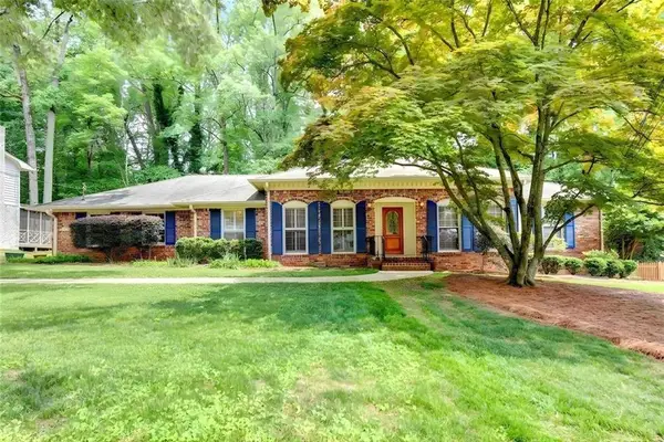 1571 Rochelle Court, Dunwoody, GA 30338