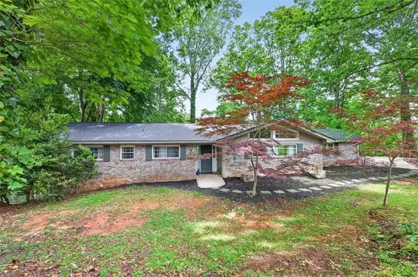 3327 Hickory Point, Gainesville, GA 30506