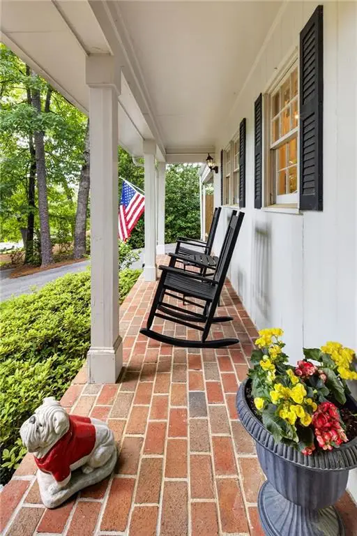 530 Forest Hills Drive, Atlanta, GA 30342 - #3