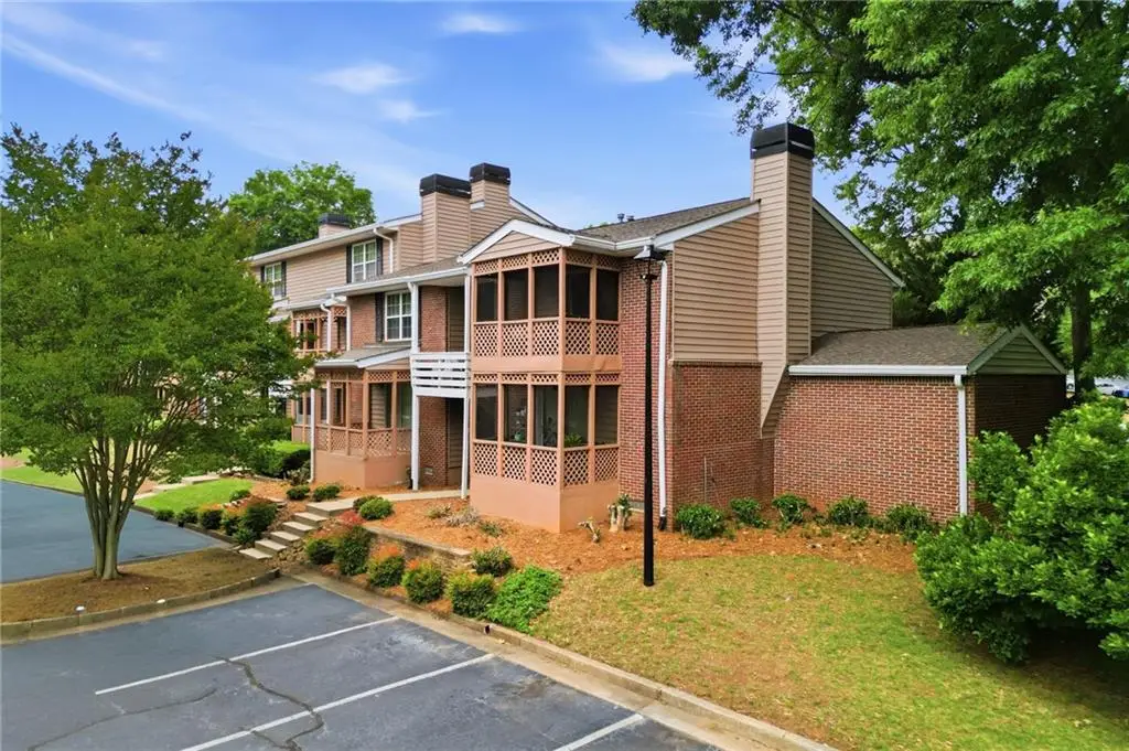 270 Quail Run, Roswell, GA 30076 - #1