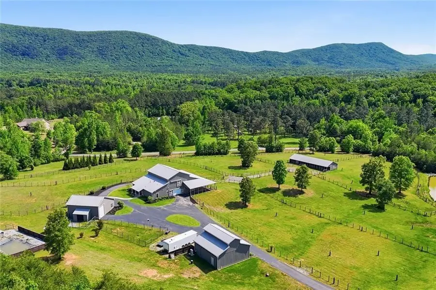445 E Valley Road Ne, Rydal, GA 30171 - #2
