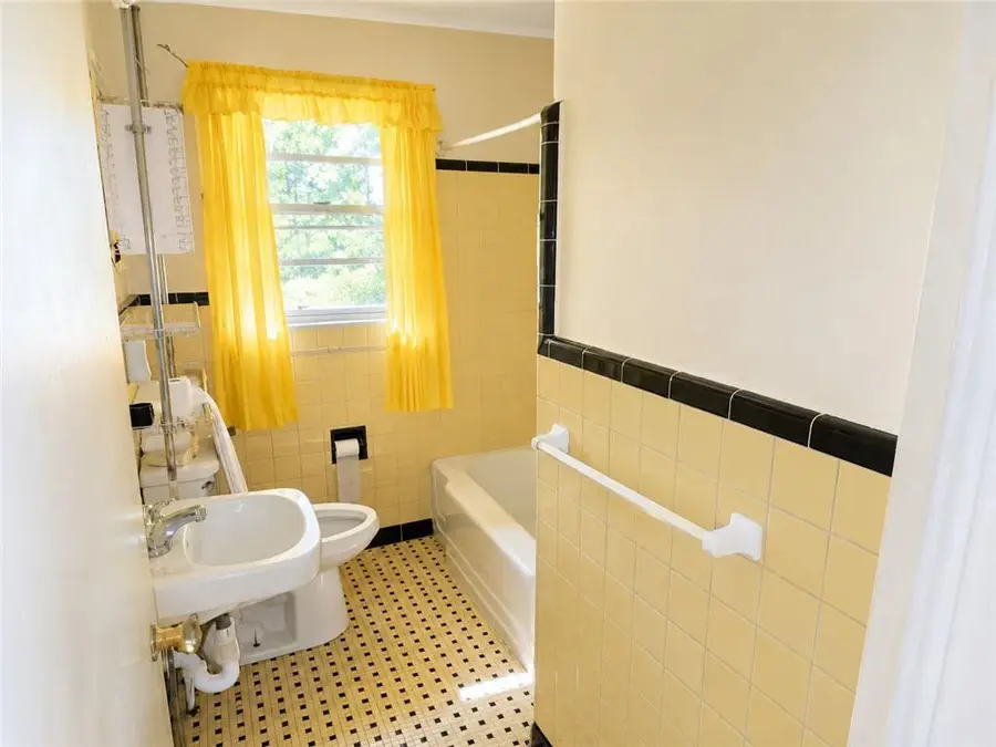 2180 Highview Road Sw, Atlanta, GA 30311 - #2