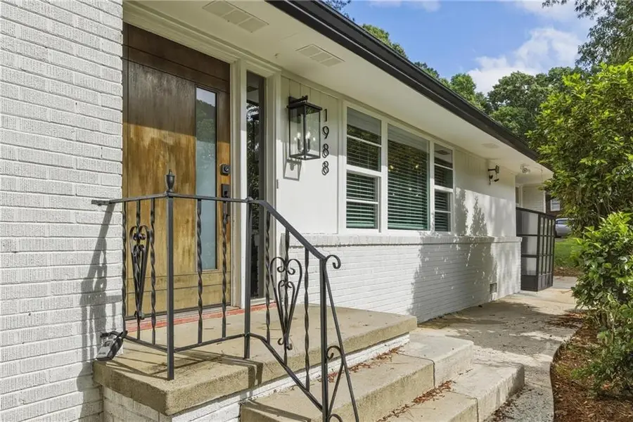 1988 Brewer Boulevard Sw, Atlanta, GA 30310 - #3