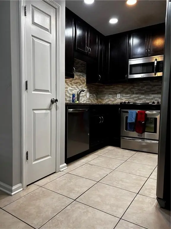 295 Winding River Road #F, Atlanta, GA 30350 - #3