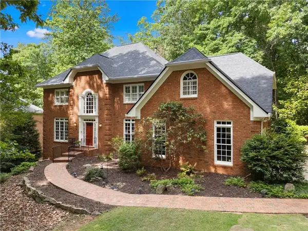 9275 Stonemist Trace, Roswell, GA 30076