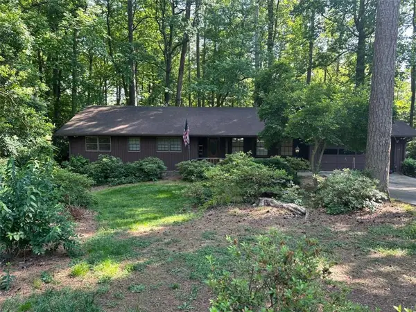 597 Beth Court Sw, Lilburn, GA 30047