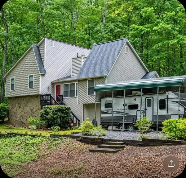 10530 Shallowford Road, Roswell, GA 30075