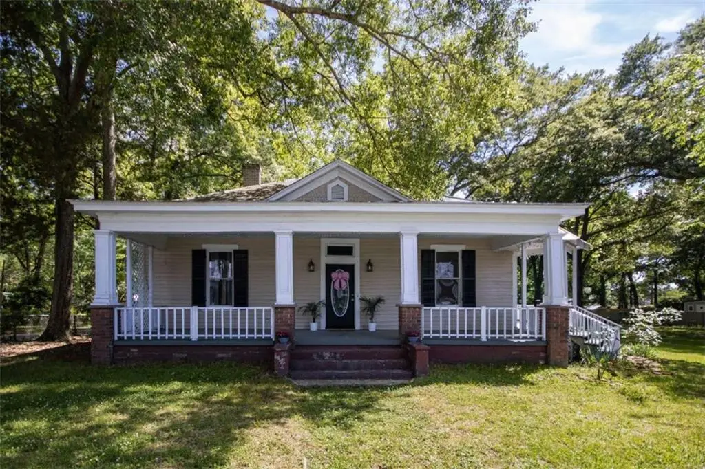 285 E Main St, Forsyth, GA 31029 - #1