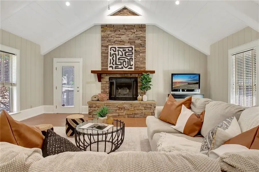 570 Crescent Road, Griffin, GA 30224 - #3