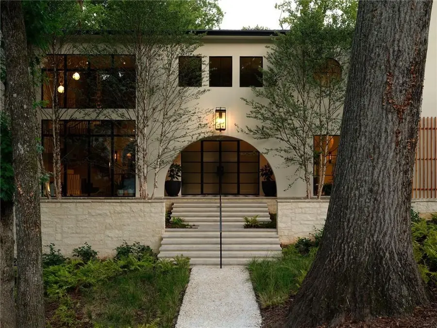 4534 Mystic Drive, Sandy Springs, GA 30342 - #2