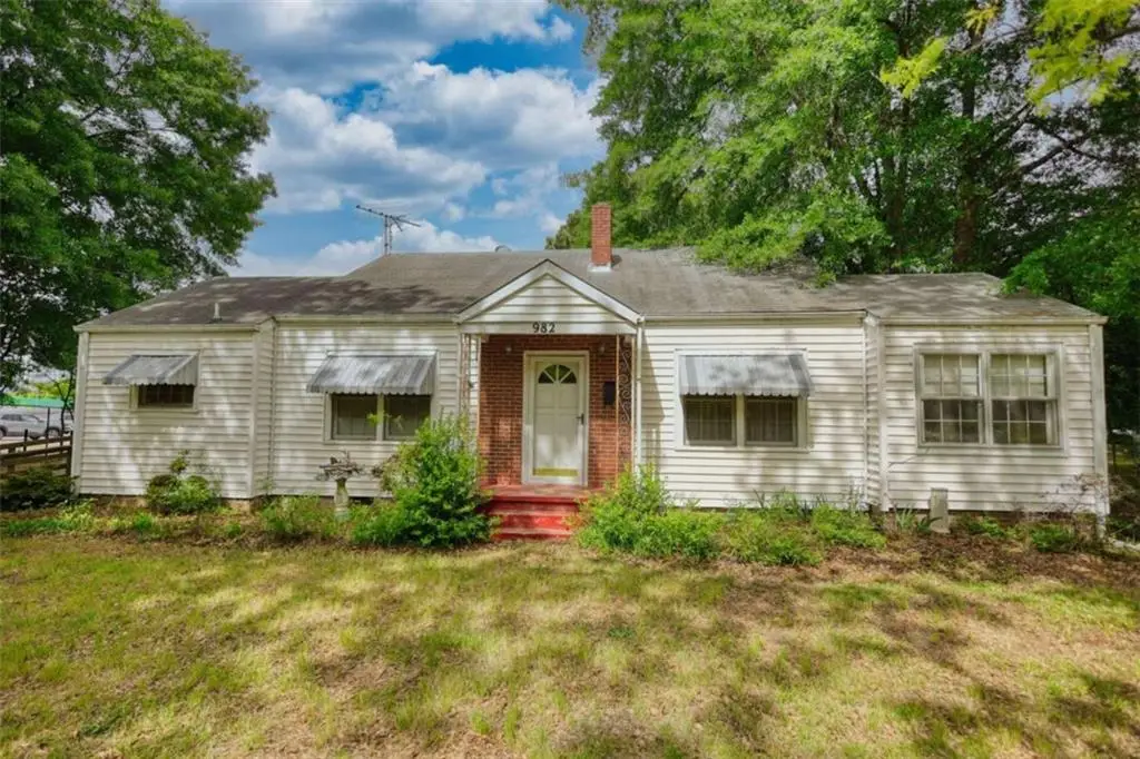 982 Highland Circle Se, Conyers, GA 30012 - #1