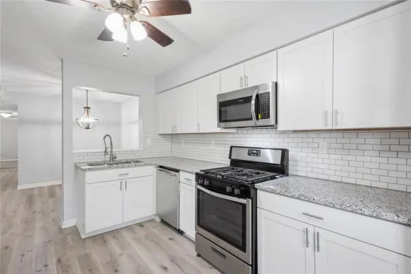 6430 Oakleaf Way, Morrow, GA 30260