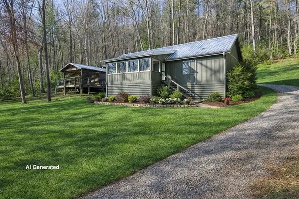 121 Waterfalls Way, Clarkesville, GA 30523