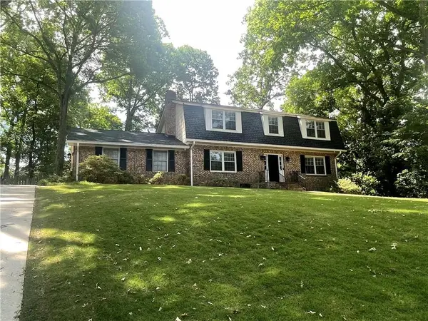 4073 Lake Erin Court, Tucker, GA 30084