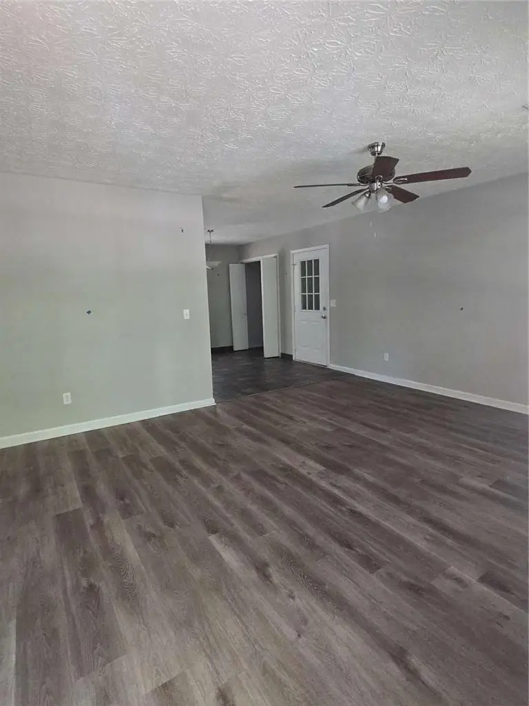 125 E Country Woods Drive E, Covington, GA 30016 - #2