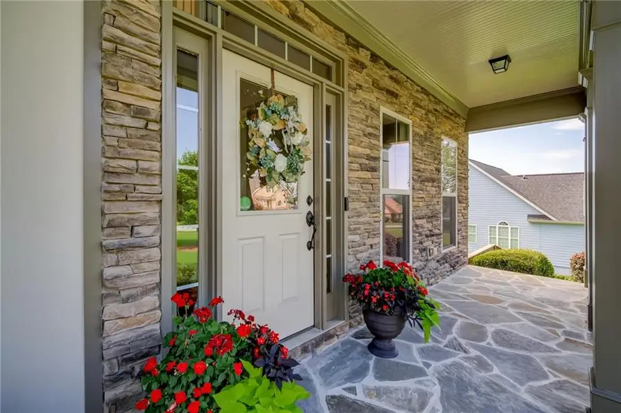 10 Altar Rock Ct Ne, Cartersville, GA 30121 - #2