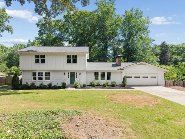 670 Lake Charles Way, Roswell, GA 30075