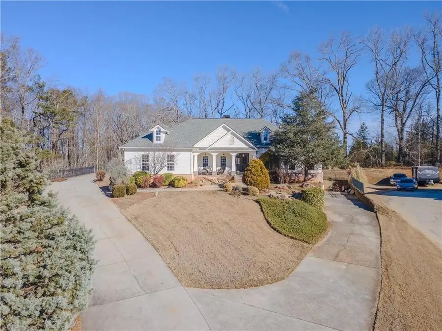410 Caldwell Lane, Hoschton, GA 30548 - #3