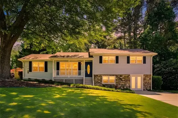6812 Sky Lane Drive, Acworth, GA 30102