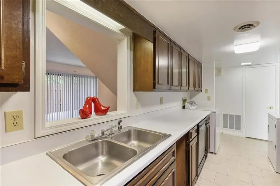 6 NW Fairway Drive Nw, Kennesaw, GA 30144 - #3