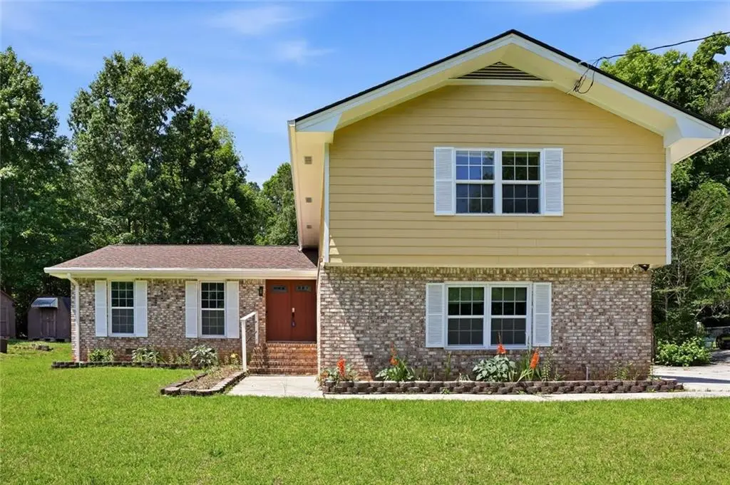 2201 Colonial Oak Way, Stone Mountain, GA 30087 - #1