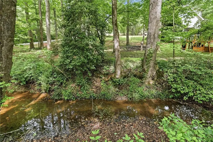 155 Deerfield Circle, Mount Airy, GA 30563 - #2