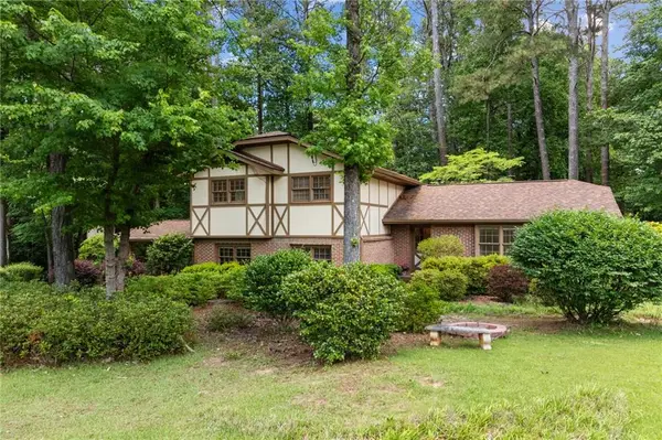 450 Baltimore Avenue Sw, Lilburn, GA 30047