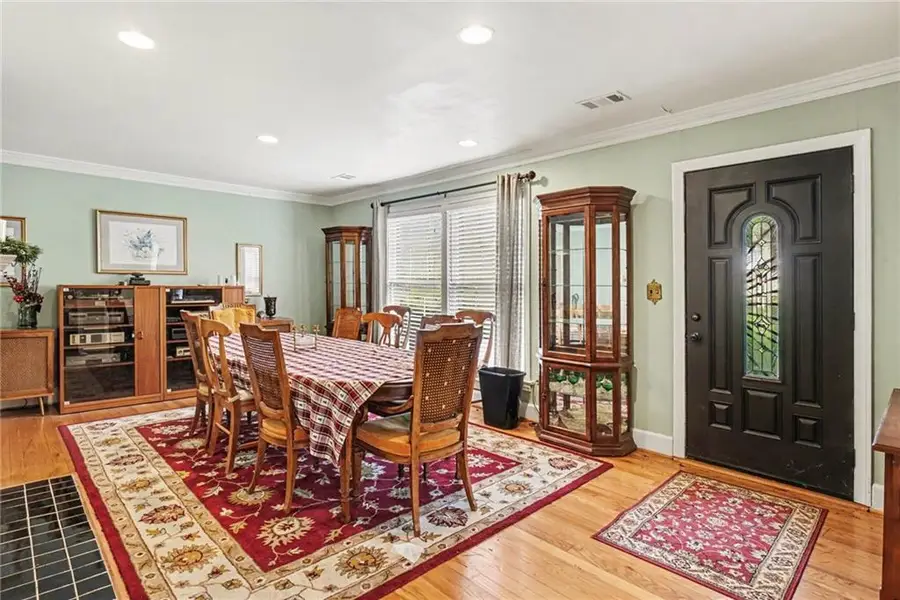 2088 E Roxboro Road Ne, Atlanta, GA 30324 - #3