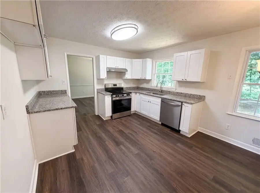 1938 Surrey Trail Se, Conyers, GA 30013 - #2