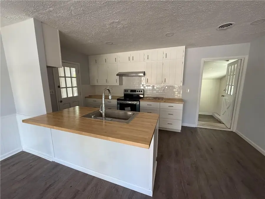 601 Melrose Drive, Forest Park, GA 30297 - #2