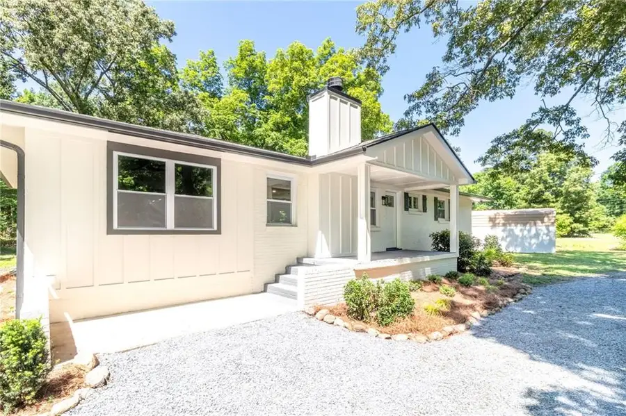 45 E Rocky Street Ne, White, GA 30184 - #2