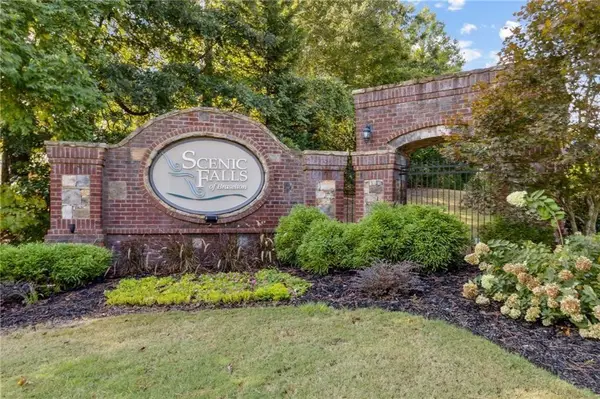 319 Water Oak Trail, Hoschton, GA 30548