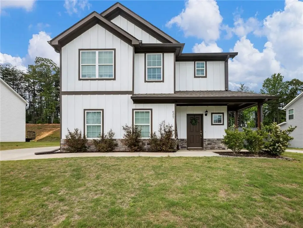 6357 Woodland Station Drive, Lula, GA 30554 - #1