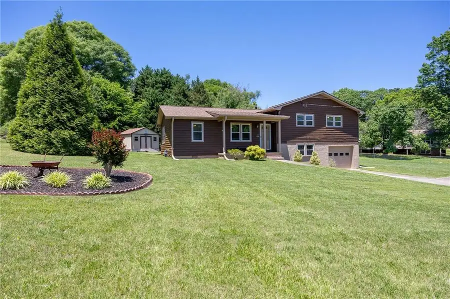 211 Mayflower Drive, Woodstock, GA 30188 - #2