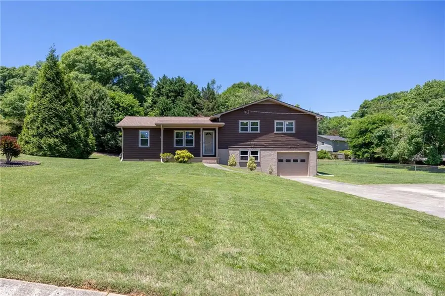211 Mayflower Drive, Woodstock, GA 30188 - #3