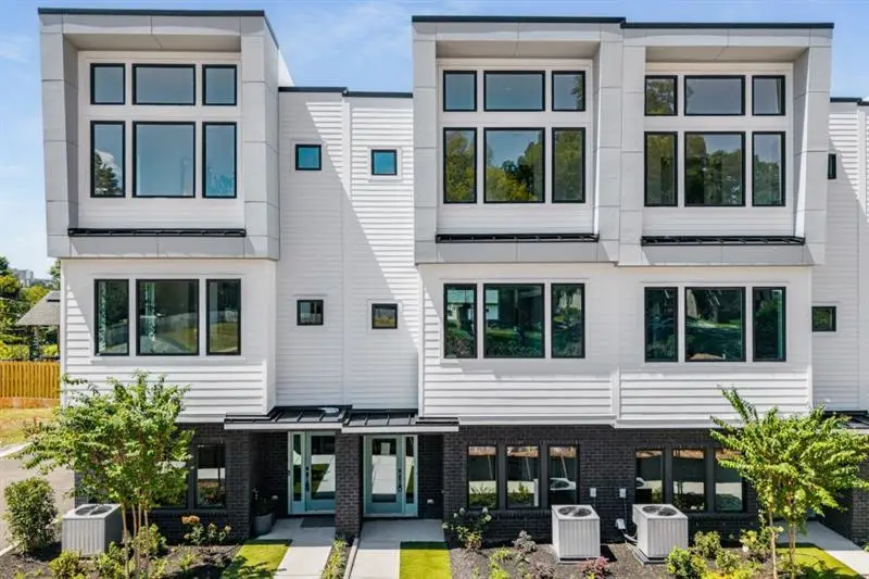 404 Linden Avenue Ne #17, Atlanta, GA 30308 - #3