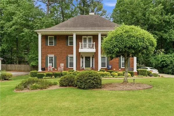 2640 Peregrine Court, Suwanee, GA 30024