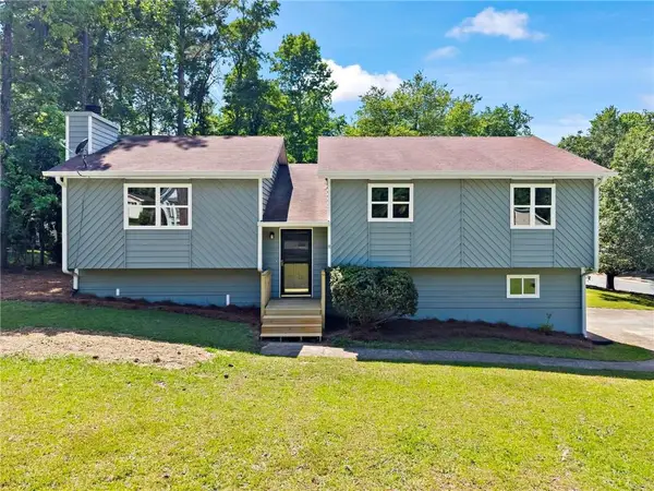 4899 Hawk Trail Ne, Marietta, GA 30066