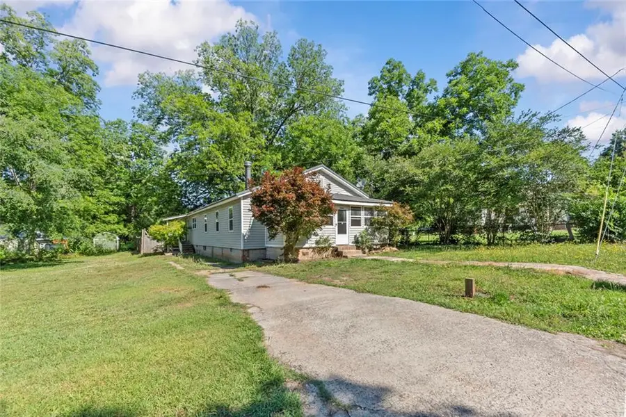 108 Hilliard Street, Union Point, GA 30669 - #2