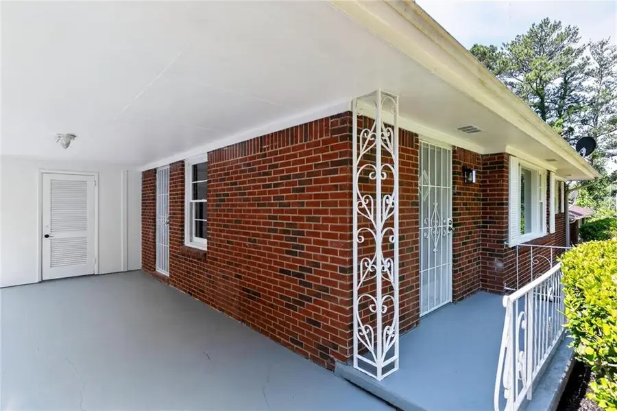 2712 Loghaven Drive Nw, Atlanta, GA 30318 - #2
