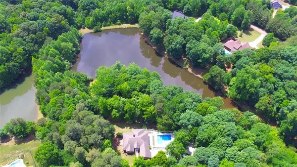 72 Lake Court, Jefferson, GA 30549