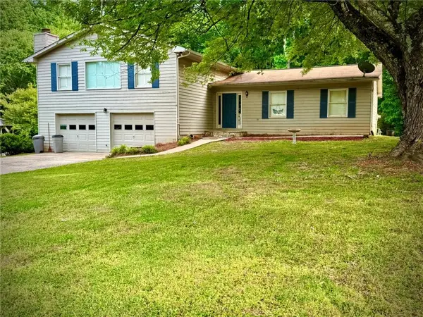 3565 Canon Creek Drive, Cumming, GA 30041