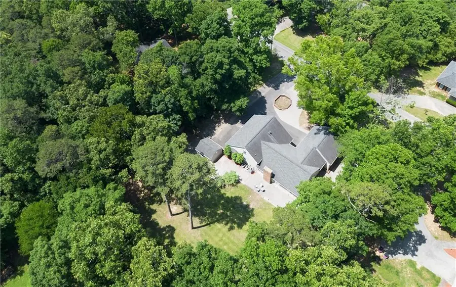 224 Shadowood Drive Se, Calhoun, GA 30701 - #2