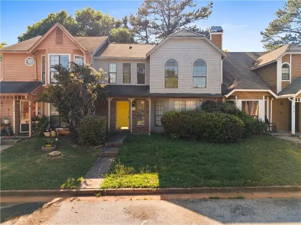 878 Heritage Oaks Drive, Stone Mountain, GA 30088