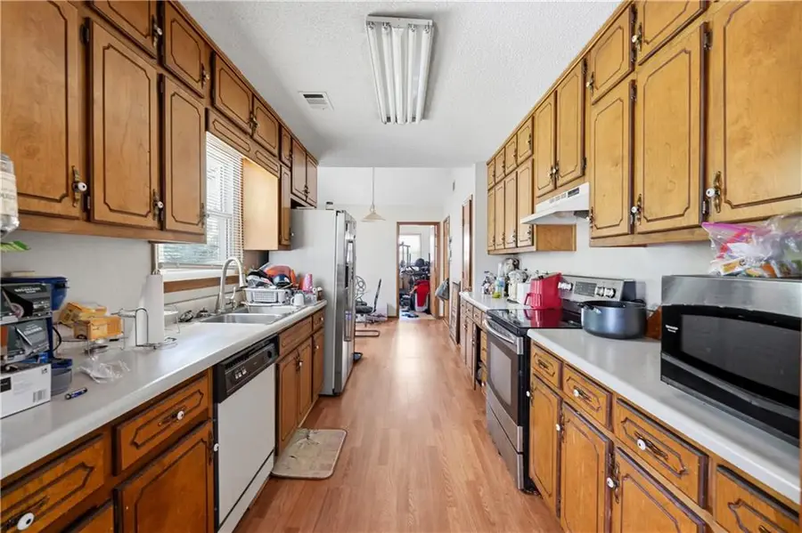 243 Lakeview Dr, Stockbridge, GA 30281 - #3