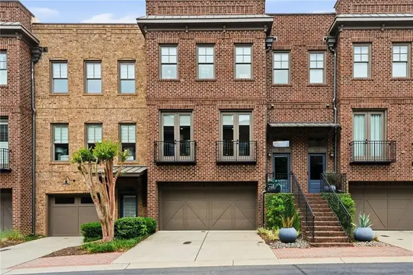 535 Canton Walk, Roswell, GA 30075